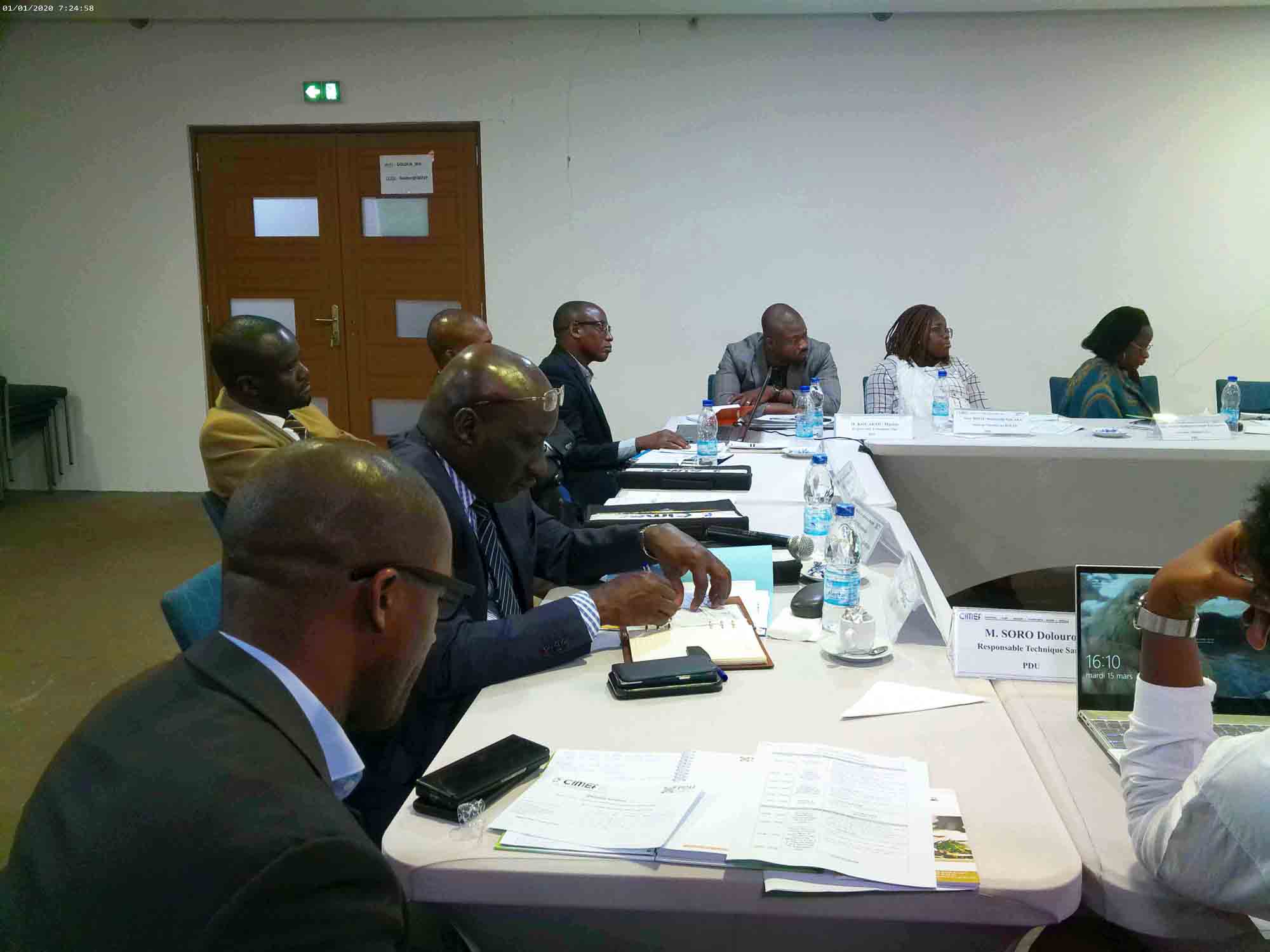 Fintech : Fondements, enjeux et technologies de la finance digitale.