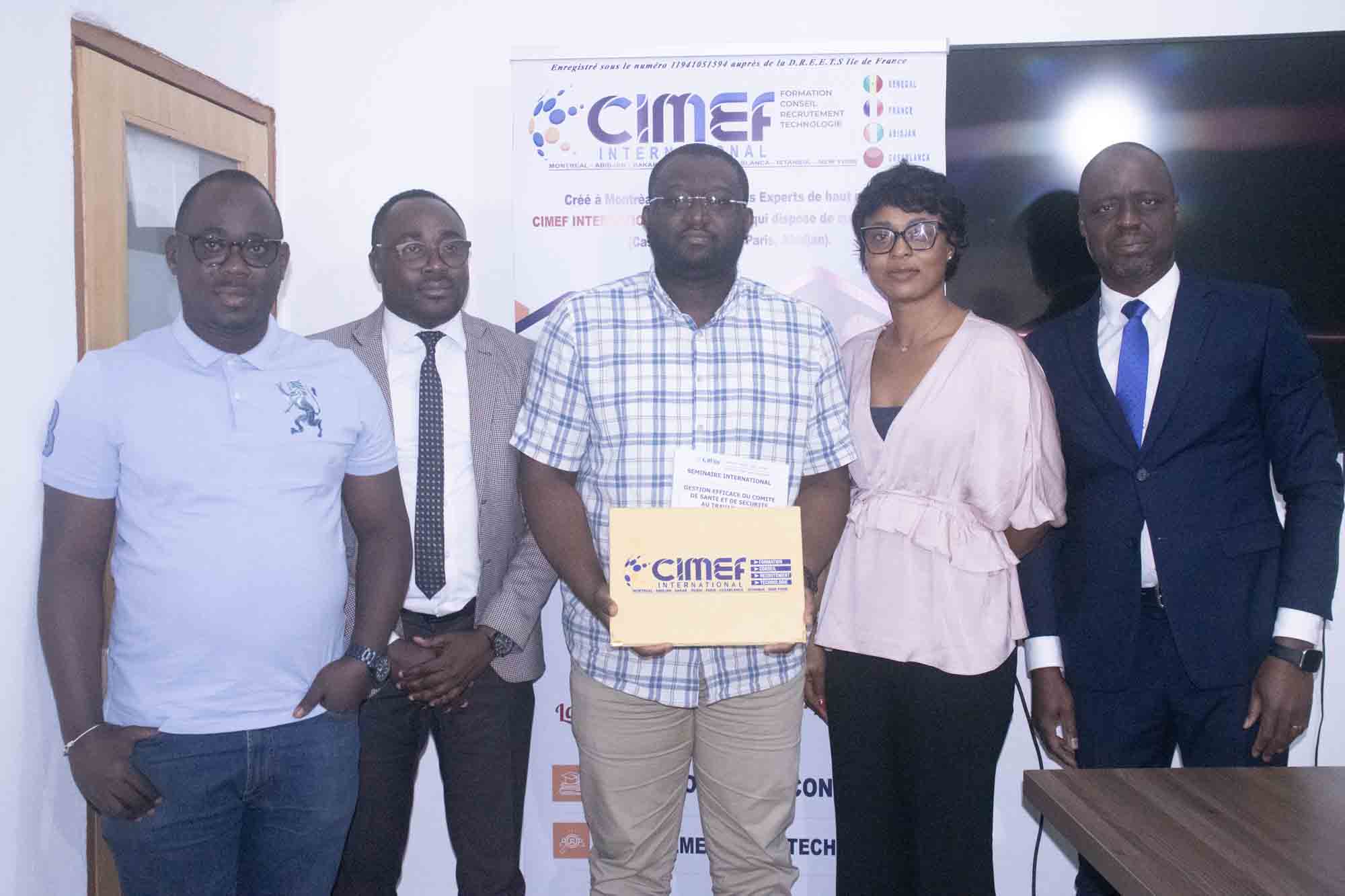 Techniques de reduction de coûts  et  pilotage de la performance  : Méthodes ABC, ABM et TDABC