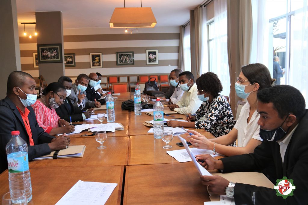 Gestion optimale de la trésorerie dans les  institutions de microfinance